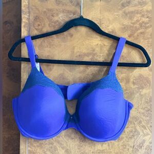 Brand new Victoria secret bra (38 DD)